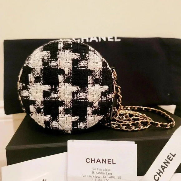 Chanel Ribbon Tweed Round Clutch with Chain - Picture 3 of 12